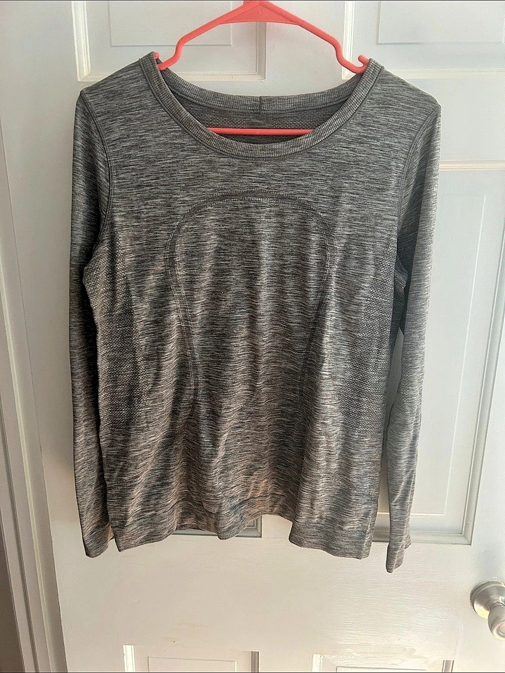 lululemon Long Sleeve Gray Top